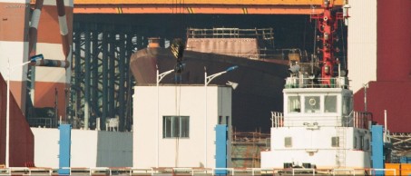 The sixth 052D being built on shipway